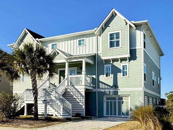 6584 Carlinga Dr, Pensacola, FL 32507