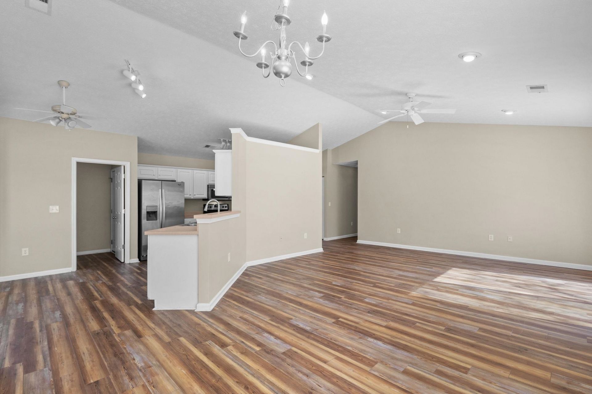 5015 Billy K Trail Photo 13