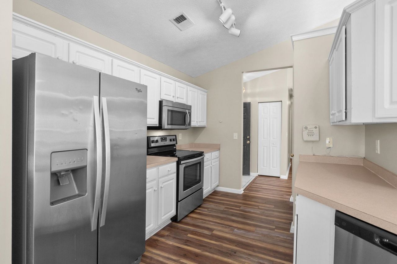 5015 Billy K Trail Photo 17