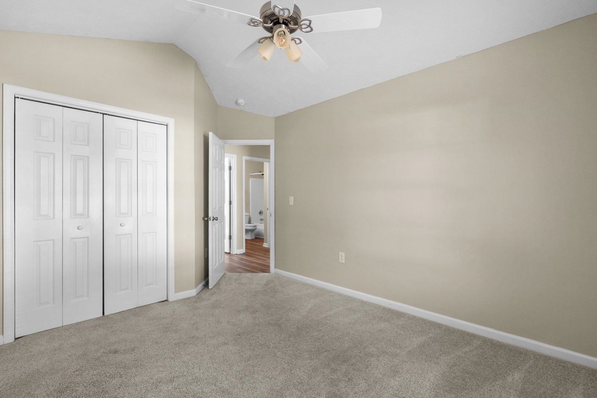 5015 Billy K Trail Photo 35