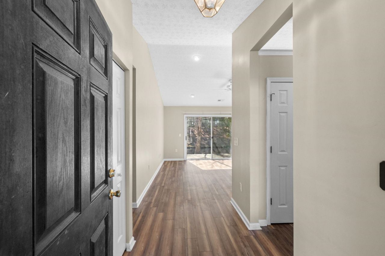 5015 Billy K Trail Photo 6