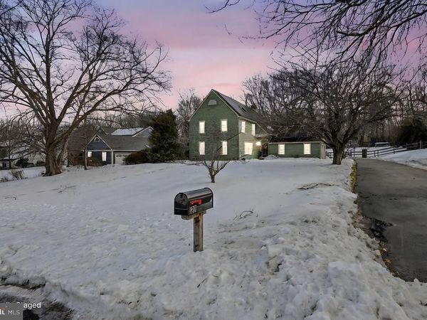 21 FARMINGDALE LANE, NEWARK, DE 19711