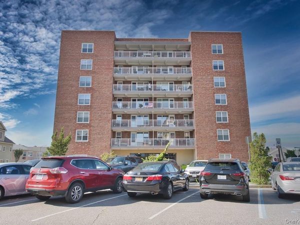 855 E Broadway, Unit 3F, Long Beach, NY 11561