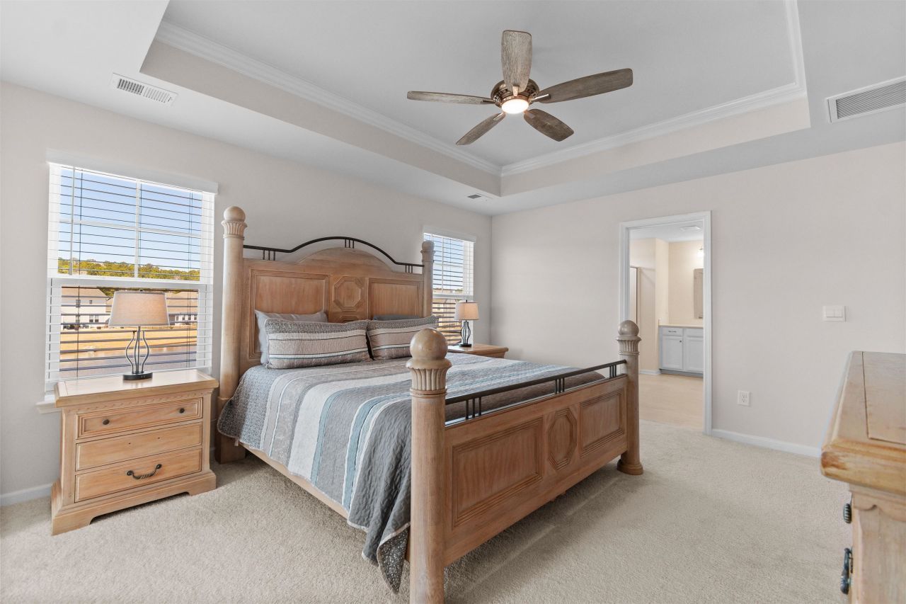 218 Golden Flower Ct. Photo 30