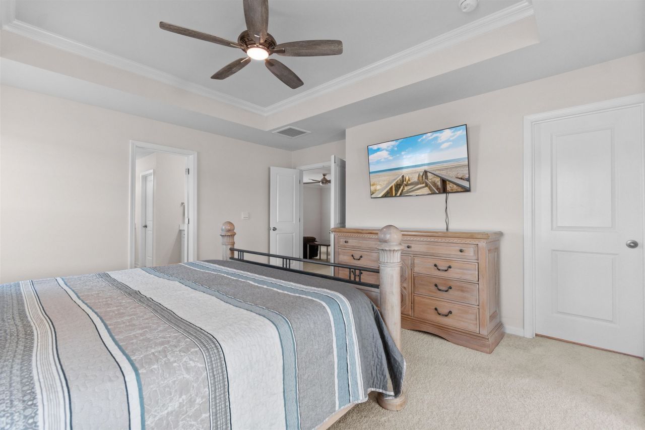 218 Golden Flower Ct. Photo 31