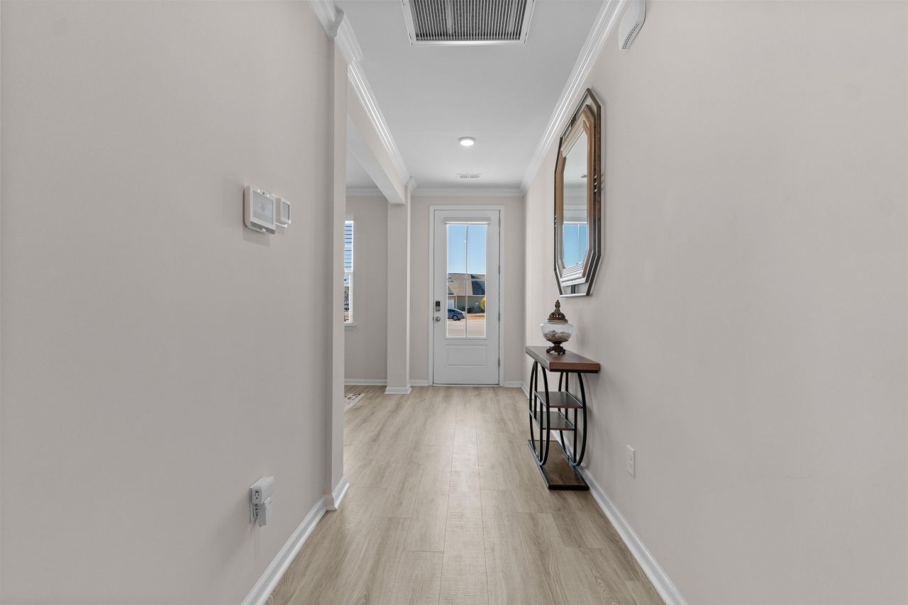 218 Golden Flower Ct. Photo 6