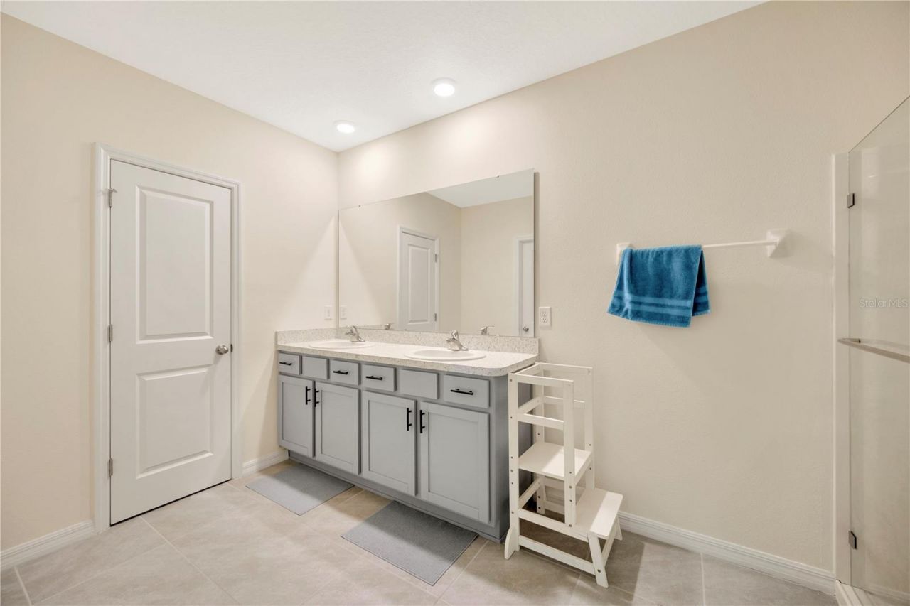 5674 Banbury Ridge Run, Wesley Chapel, FL 33545 Photo