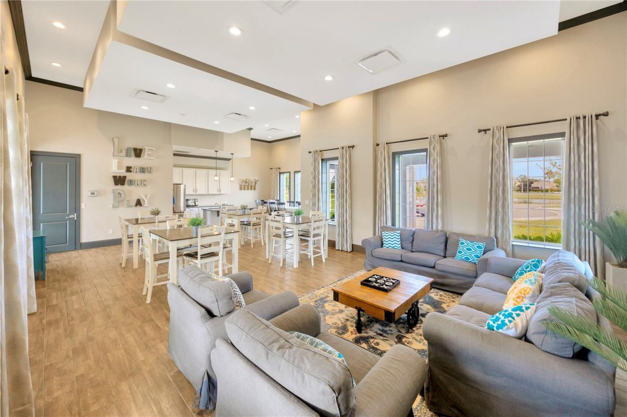 5674 Banbury Ridge Run, Wesley Chapel, FL 33545 Photo