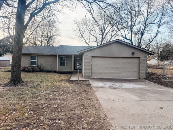 12738 S 121st East Avenue, Broken Arrow, OK 74011