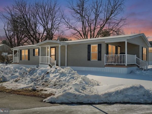 301 BLUE JAY DRIVE, RED LION, PA 17356