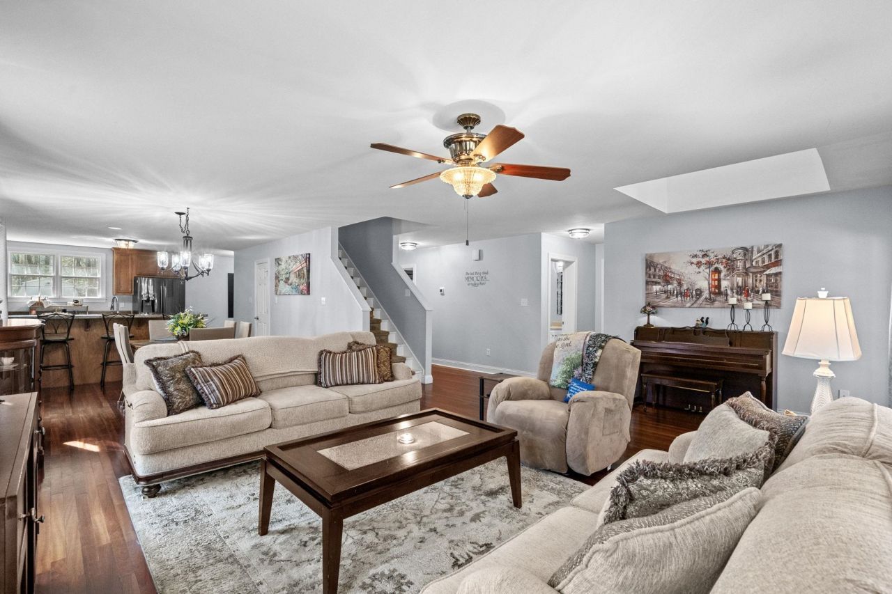 5113 Pee Dee Ln. Photo 5