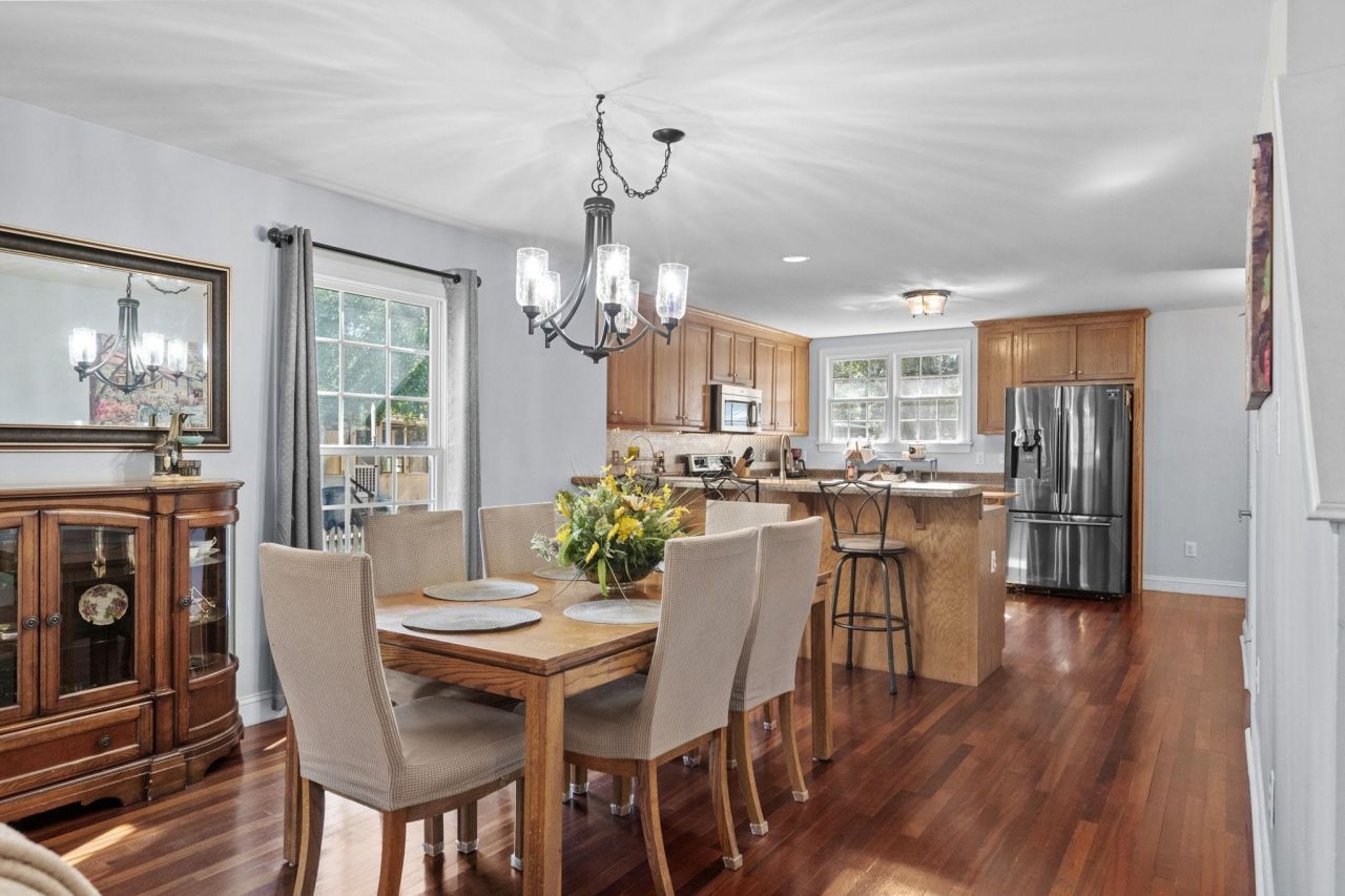 5113 Pee Dee Ln. Photo 8