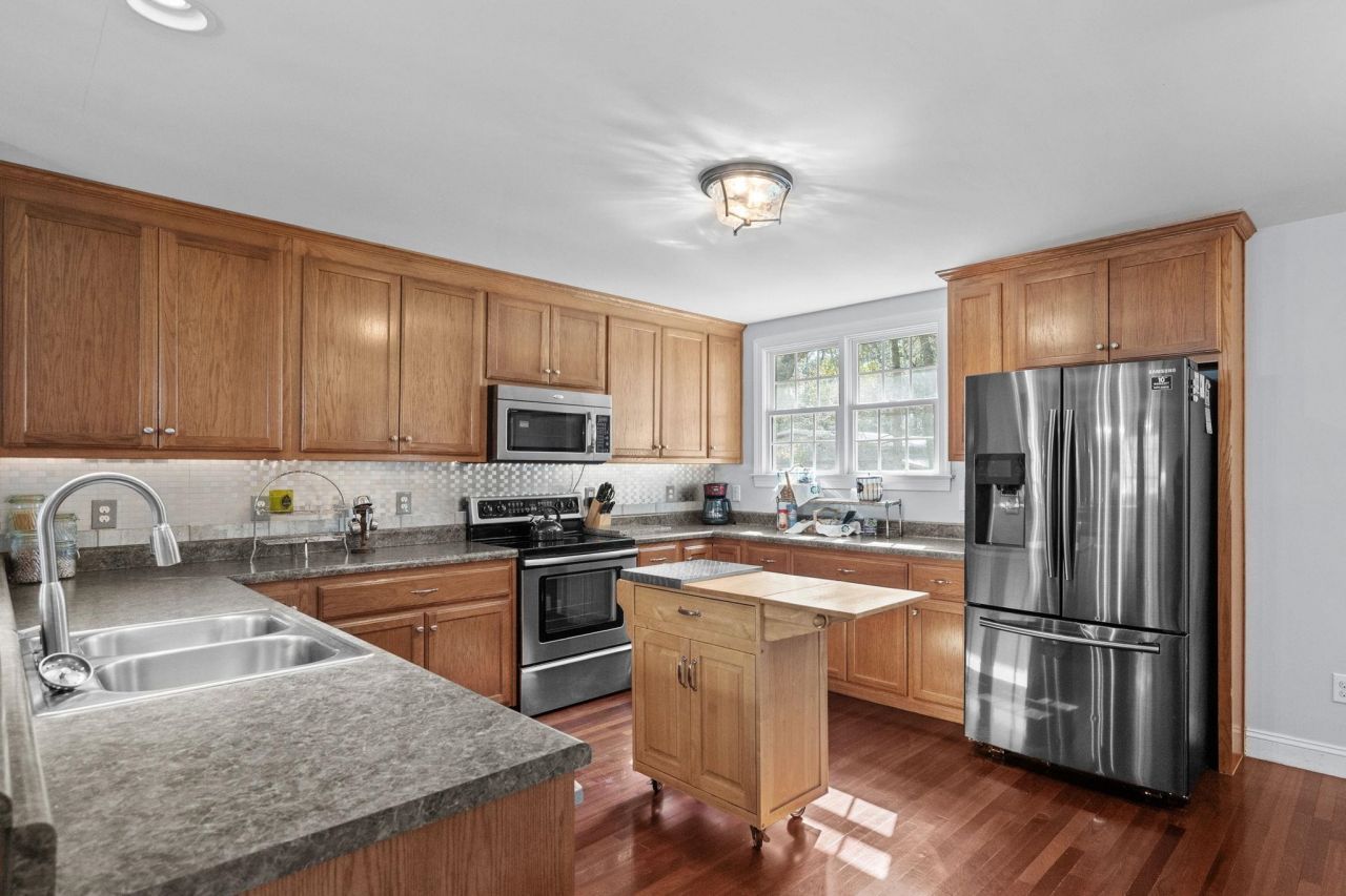 5113 Pee Dee Ln. Photo 9