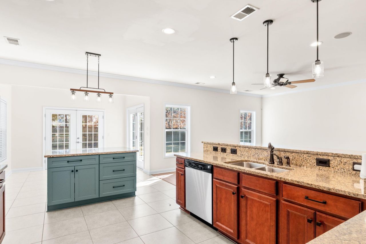 9600 N Liberty Meadows Drive Photo 13