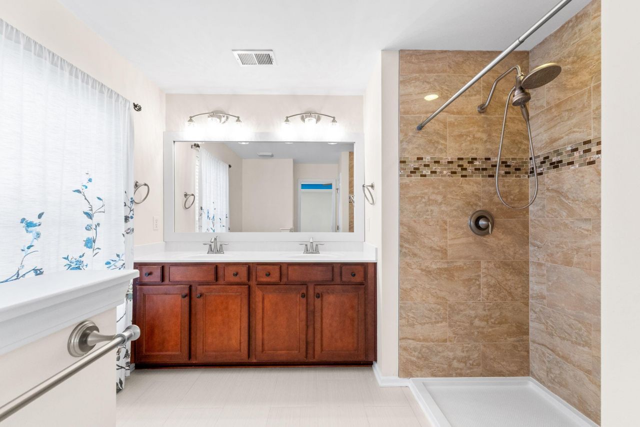 9600 N Liberty Meadows Drive Photo 28