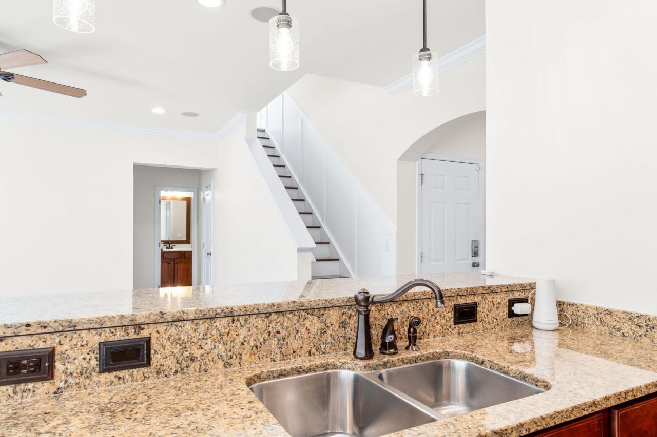 9600 N Liberty Meadows Drive Photo 8