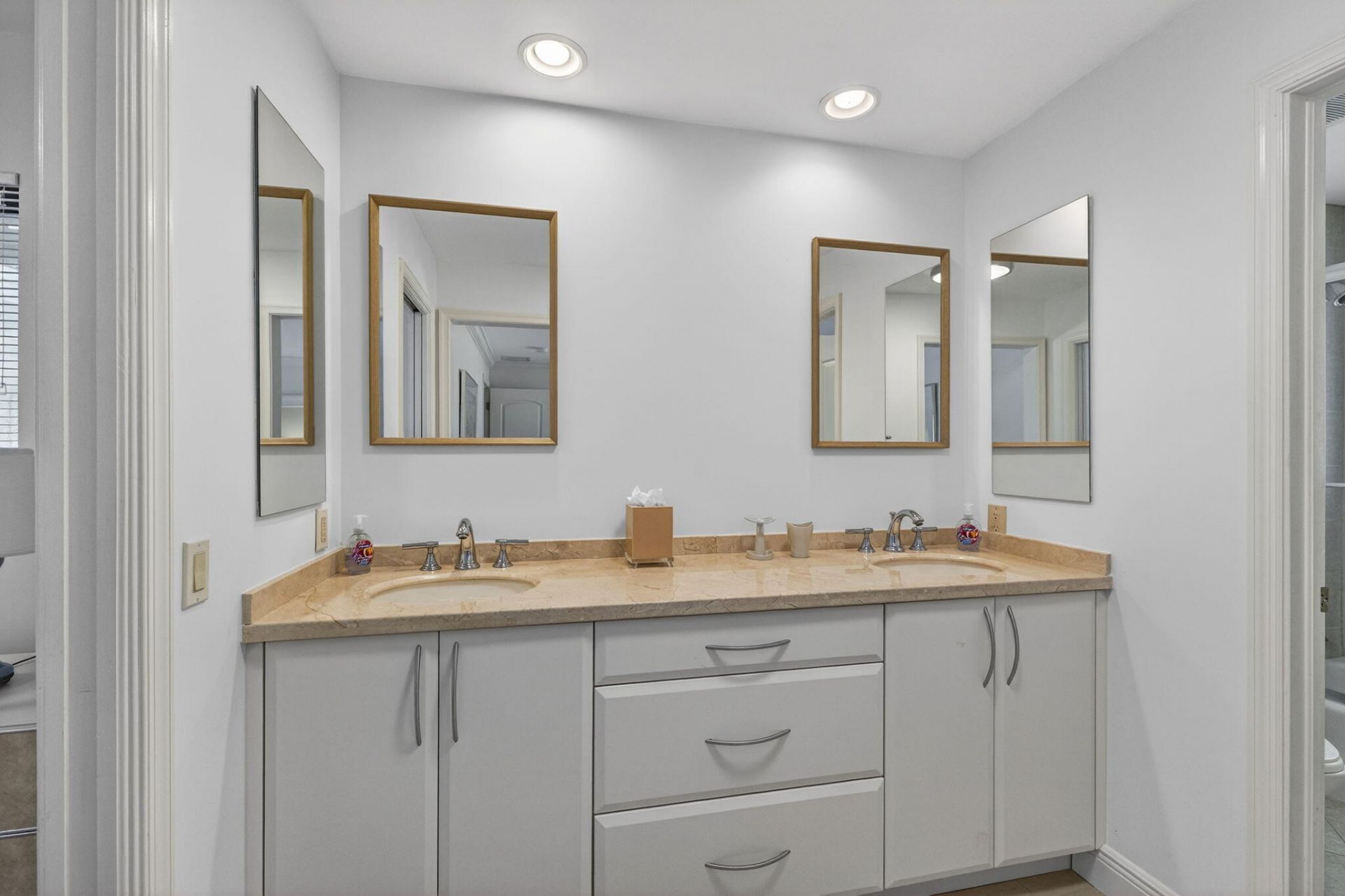 4881 Pineview Circle, Delray Beach, FL 33445 Photo