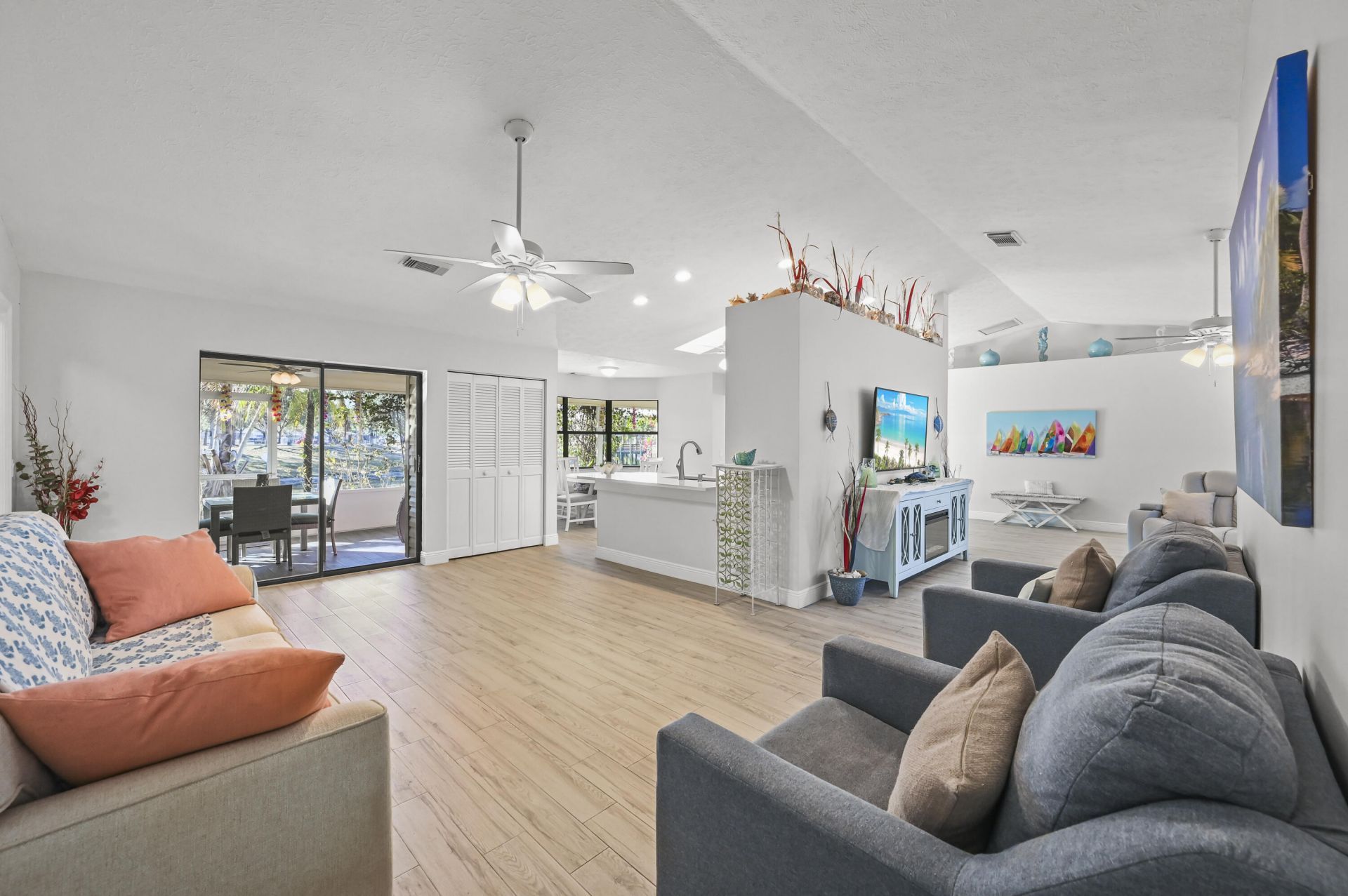 2111 SE Cayuga Court, Port Saint Lucie, FL 34952 Photo