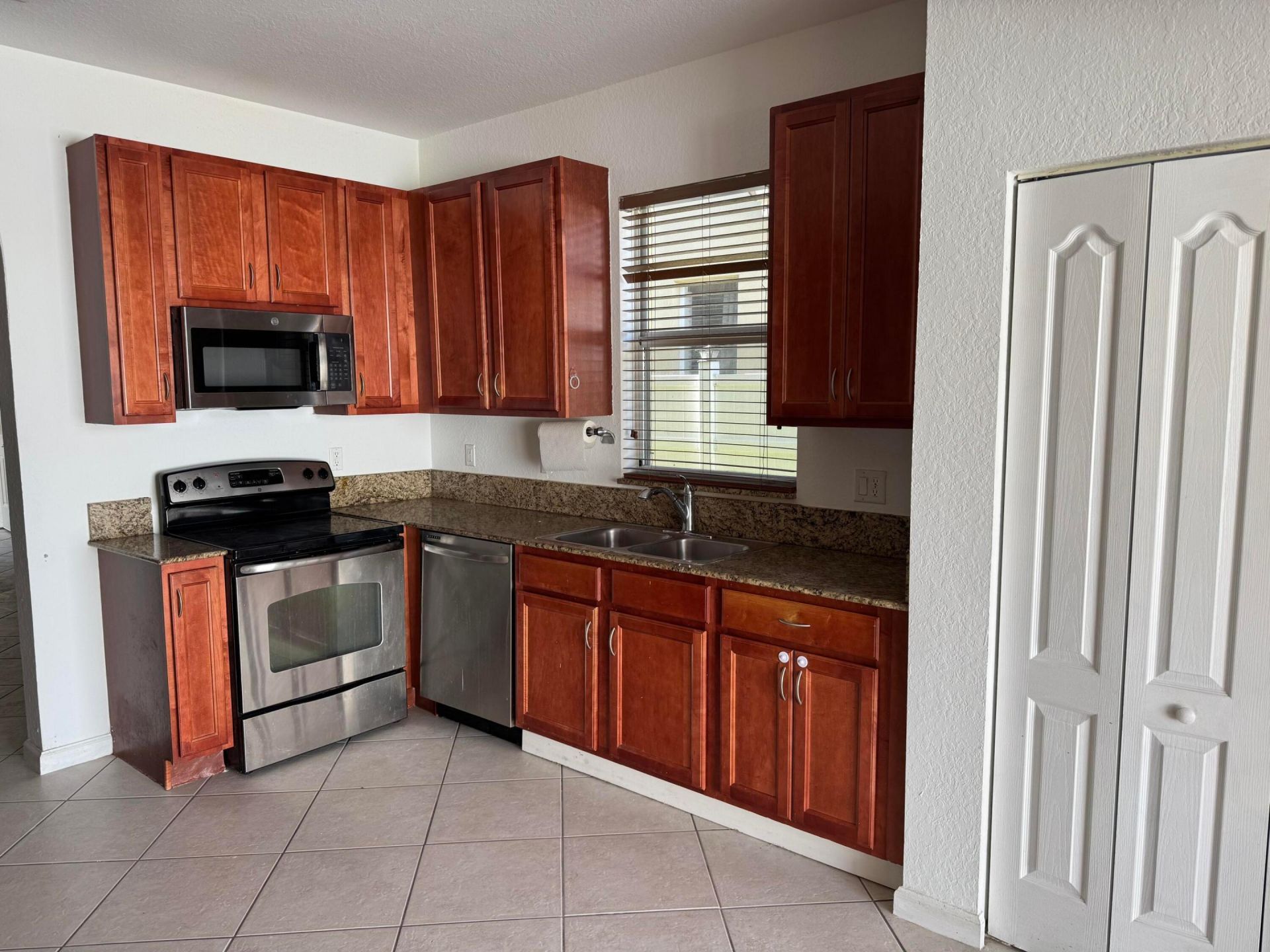 3977 NE 11th Drive, Homestead, FL 33033 Photo