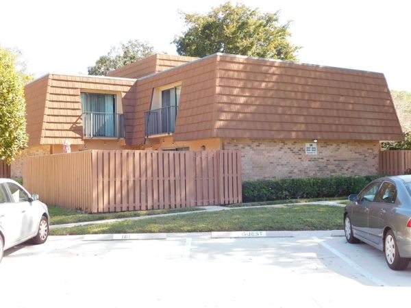 2545 Camelot Court, Unit 2545, Hollywood, FL 33026