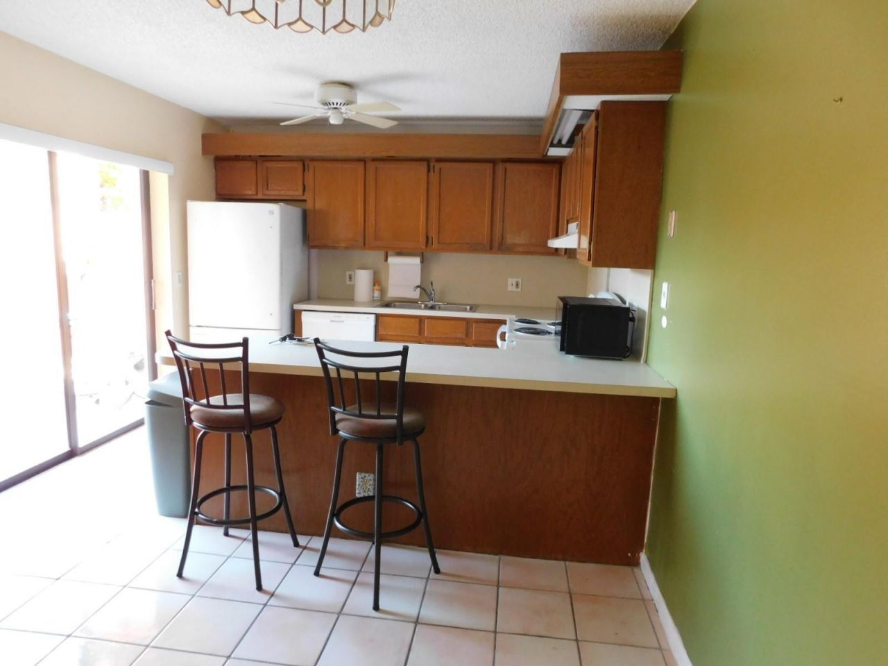 2545 Camelot Court, Unit 2545, Hollywood, FL 33026 Photo