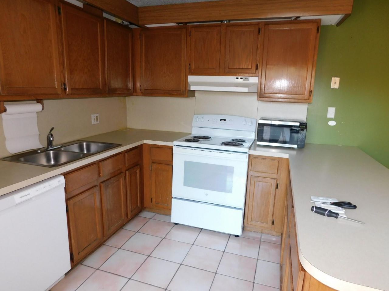 2545 Camelot Court, Unit 2545, Hollywood, FL 33026 Photo