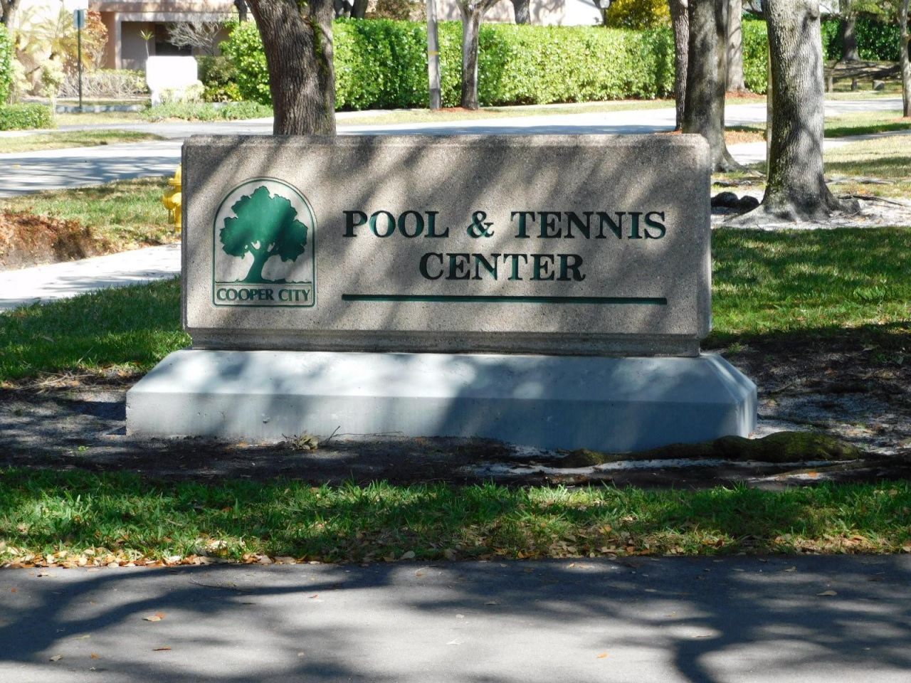 2545 Camelot Court, Unit 2545, Hollywood, FL 33026 Photo