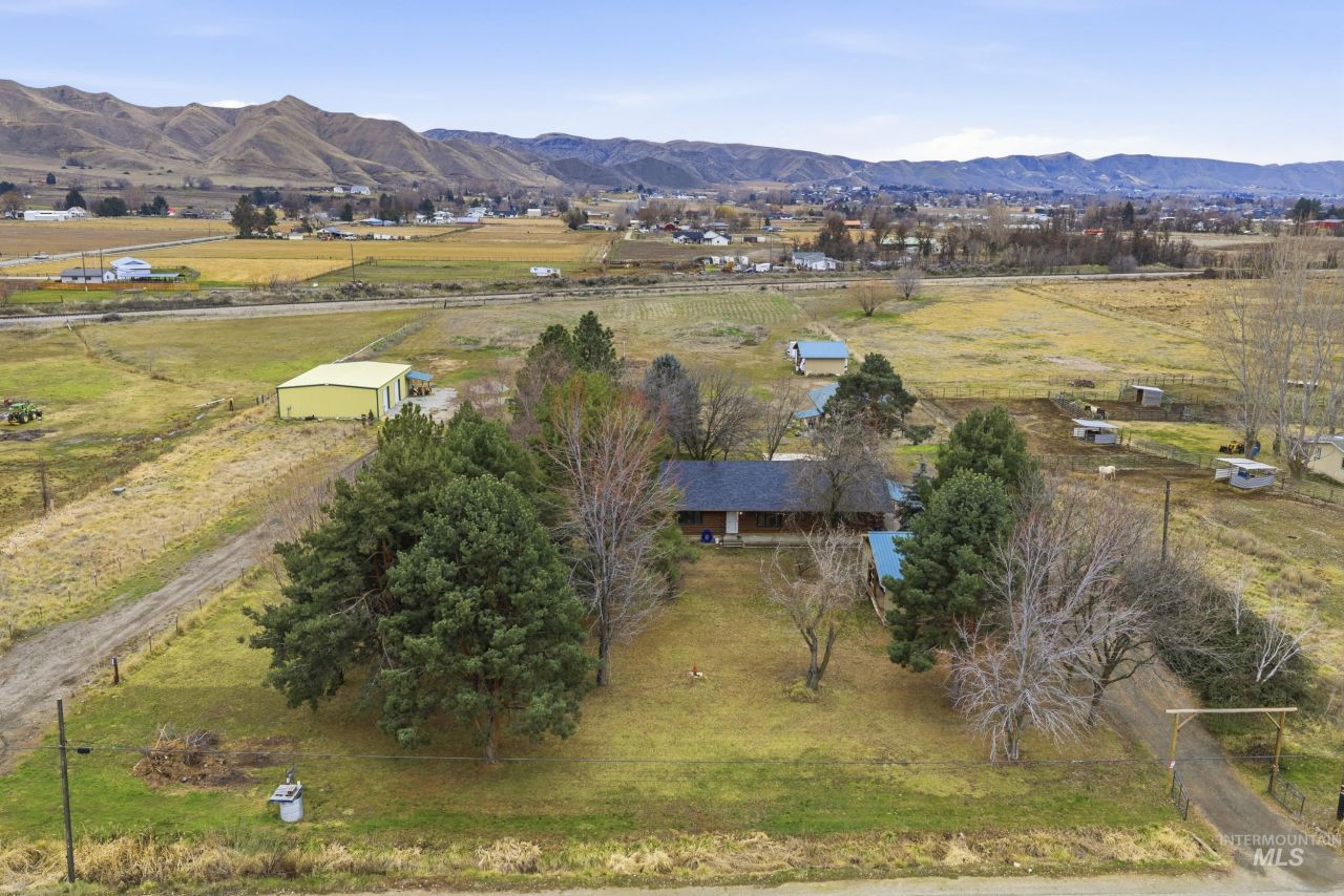 2929 Waterwheel Road, Emmett, ID 83617 Main Photo