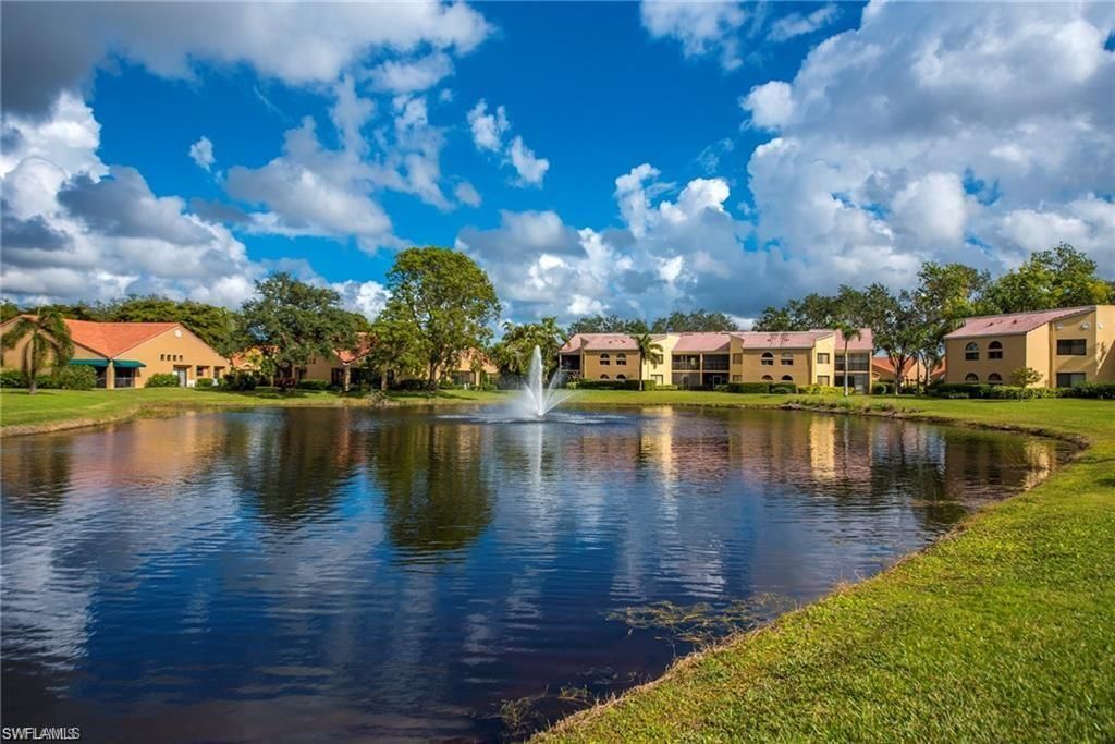 643 Beachwalk Cir, Unit D-202, Naples, FL 34108 Photo
