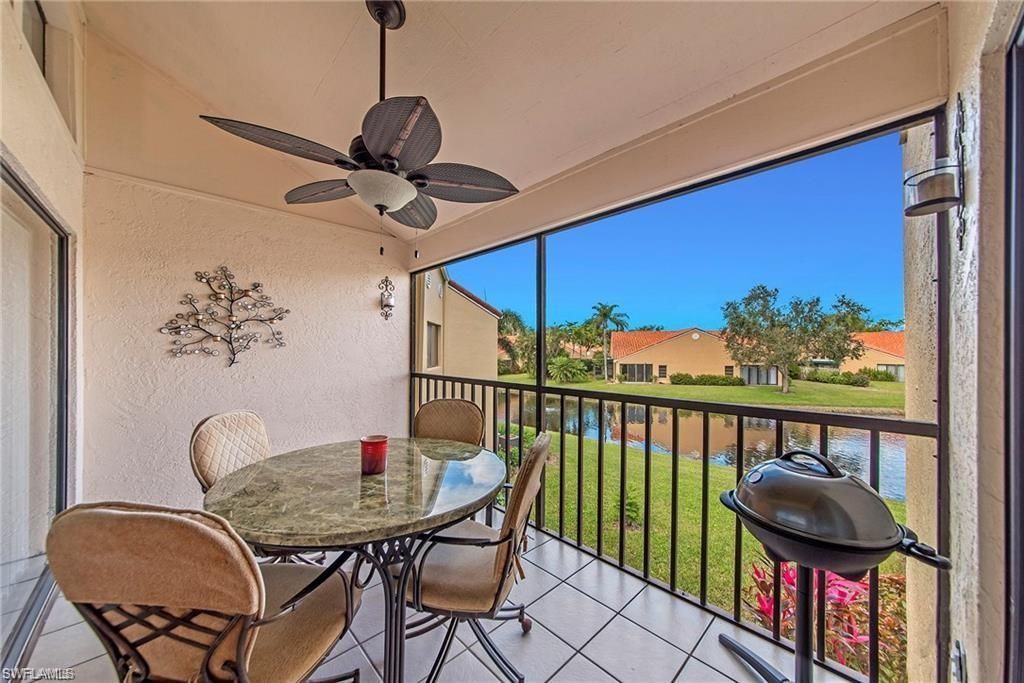 643 Beachwalk Cir, Unit D-202, Naples, FL 34108 Photo