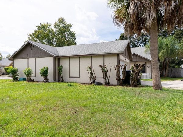 1220 EASTON STREET, ORLANDO, FL 32825