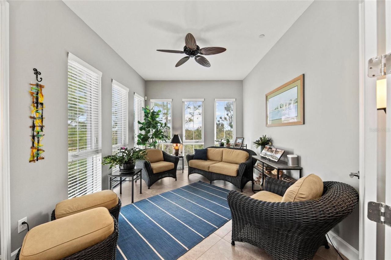 289 Sapphire Lake Drive, Unit 201, Bradenton, FL 34209 Photo