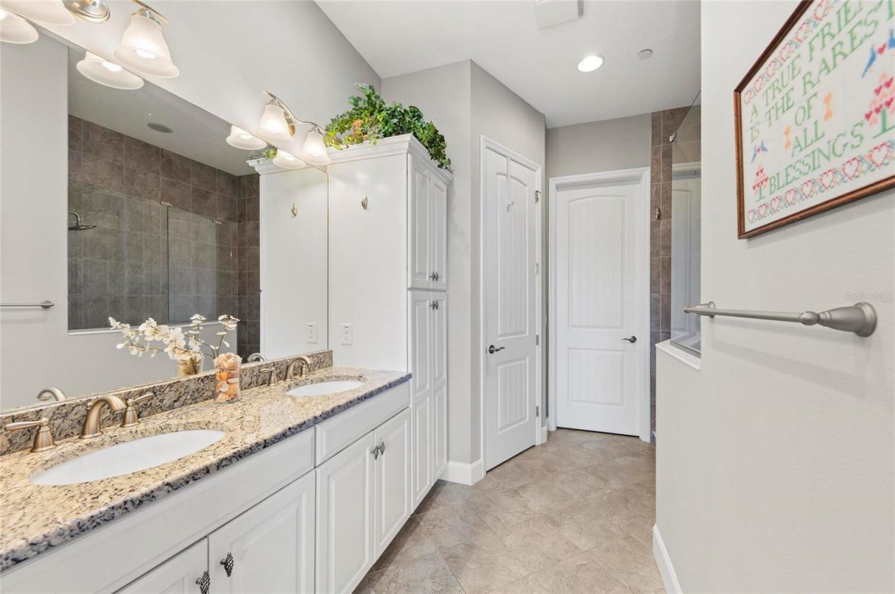 289 Sapphire Lake Drive, Unit 201, Bradenton, FL 34209 Photo