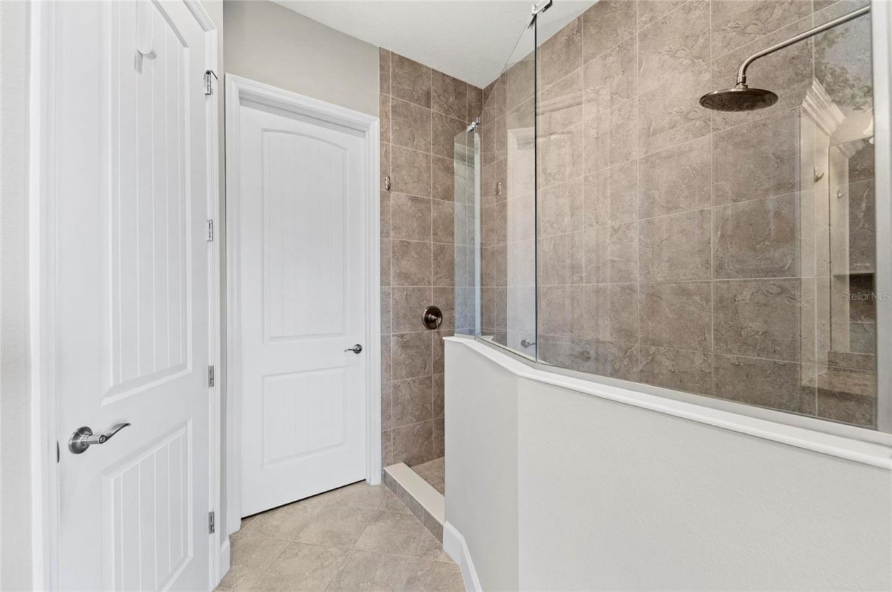 289 Sapphire Lake Drive, Unit 201, Bradenton, FL 34209 Photo