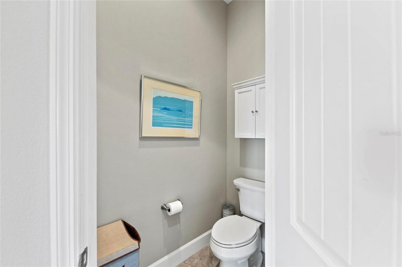 289 Sapphire Lake Drive, Unit 201, Bradenton, FL 34209 Photo