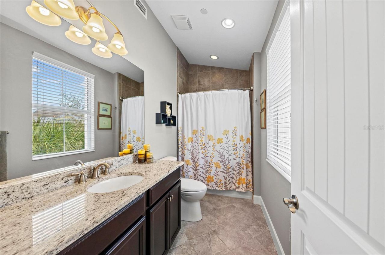 289 Sapphire Lake Drive, Unit 201, Bradenton, FL 34209 Photo