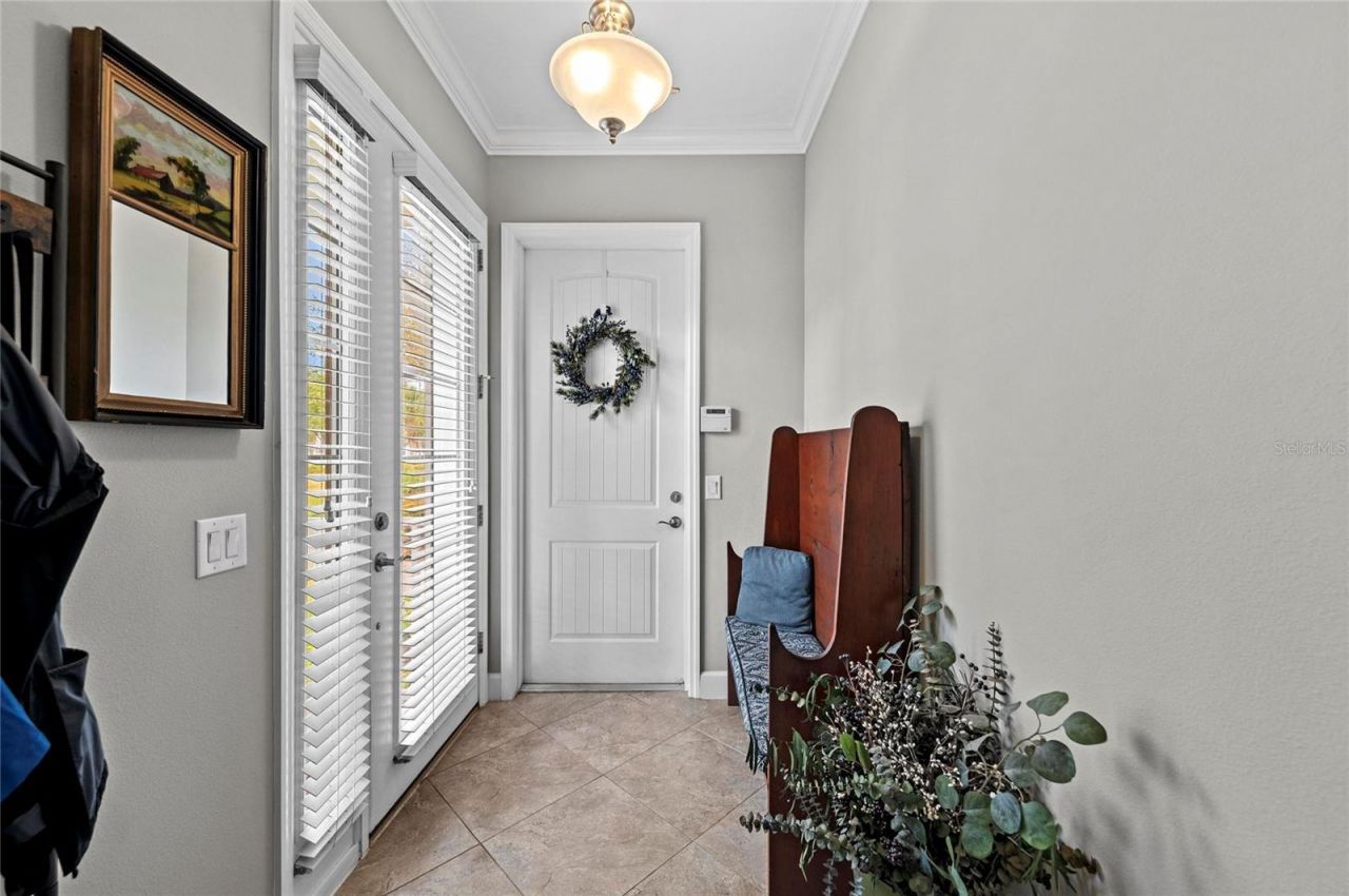 289 Sapphire Lake Drive, Unit 201, Bradenton, FL 34209 Photo