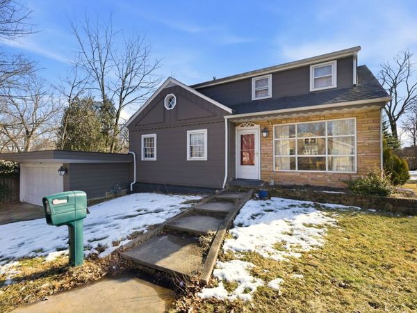 101 S Adams Street, Westmont, IL 60559