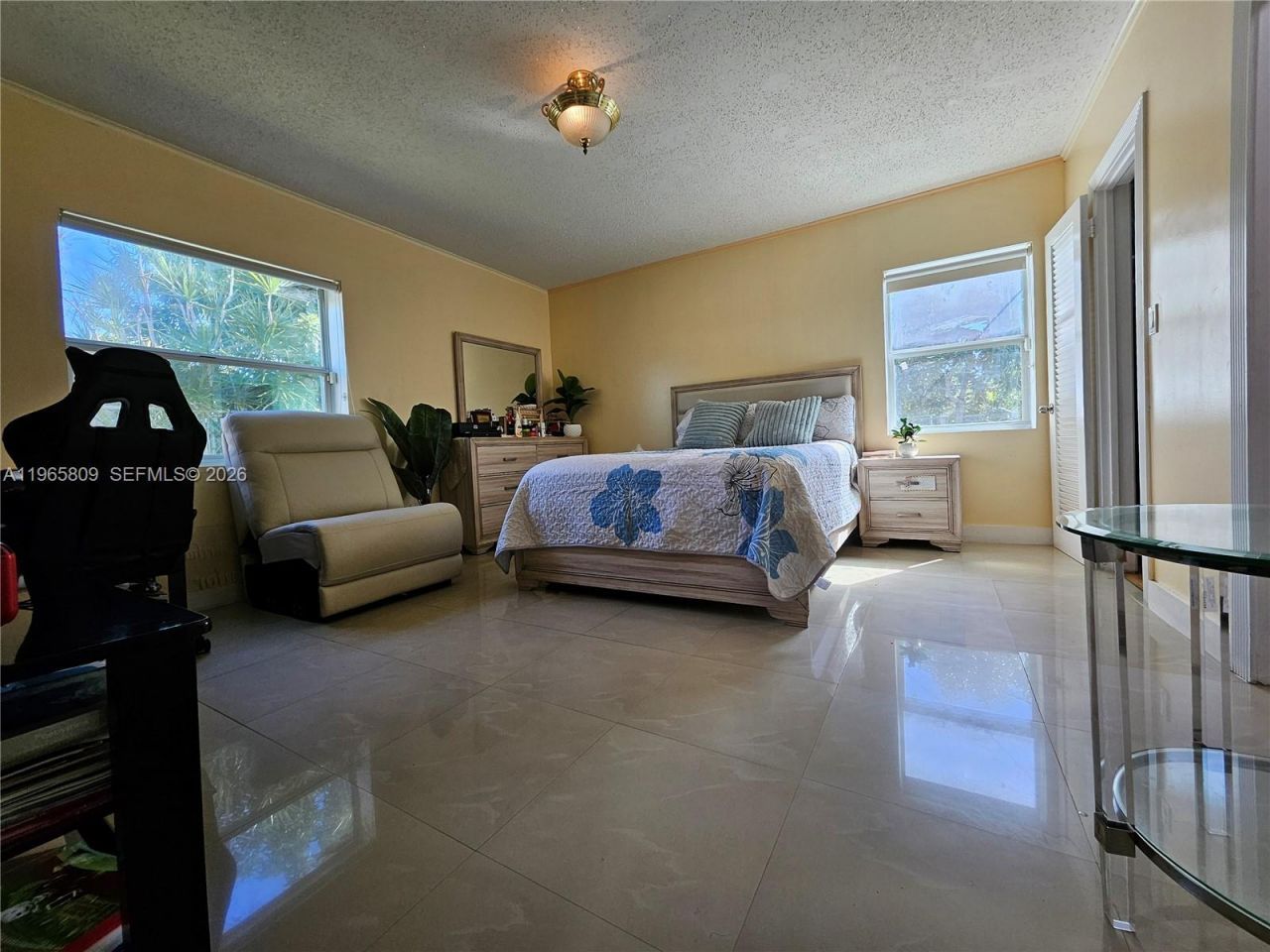 1232 NE 181st St, North Miami Beach, FL 33162 Photo
