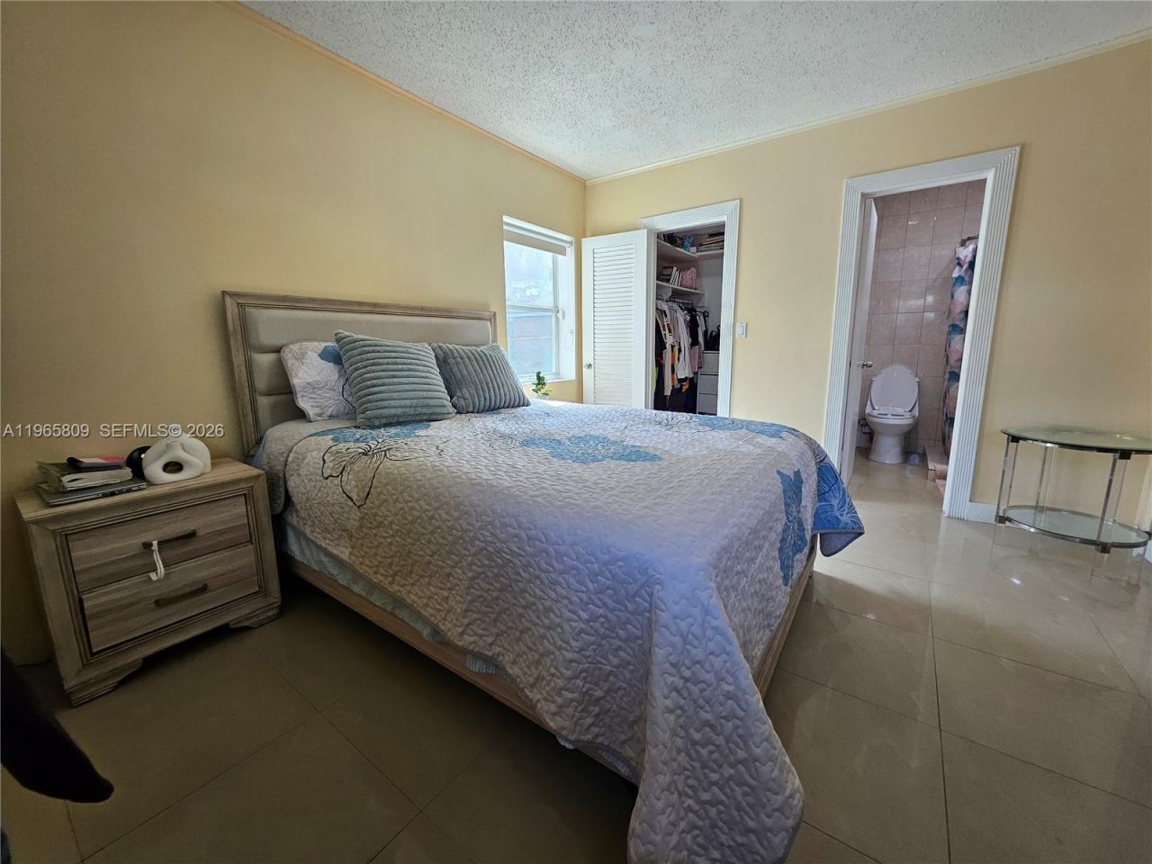 1232 NE 181st St, North Miami Beach, FL 33162 Photo
