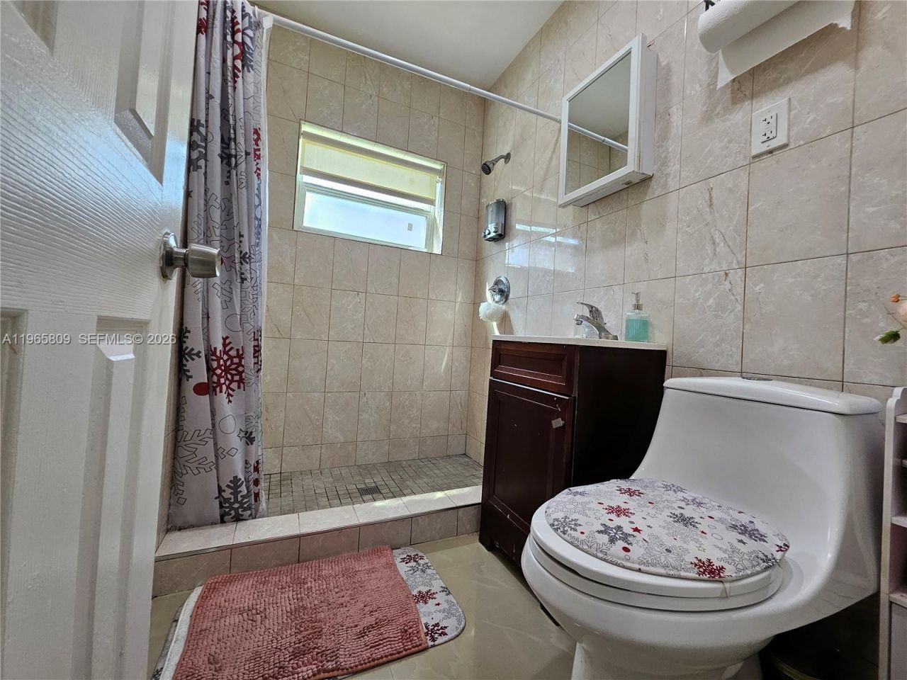 1232 NE 181st St, North Miami Beach, FL 33162 Photo