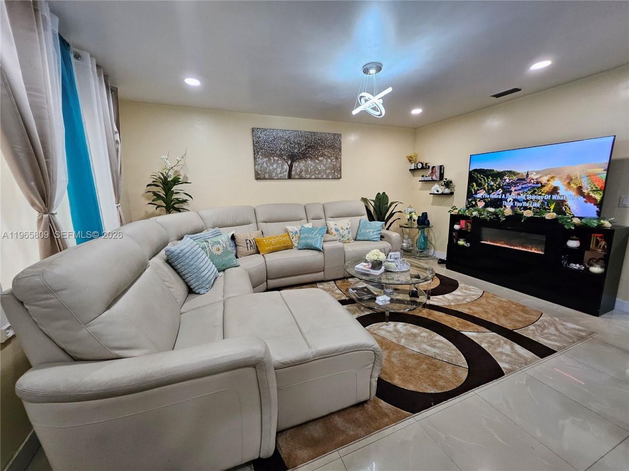 1232 NE 181st St, North Miami Beach, FL 33162 Photo