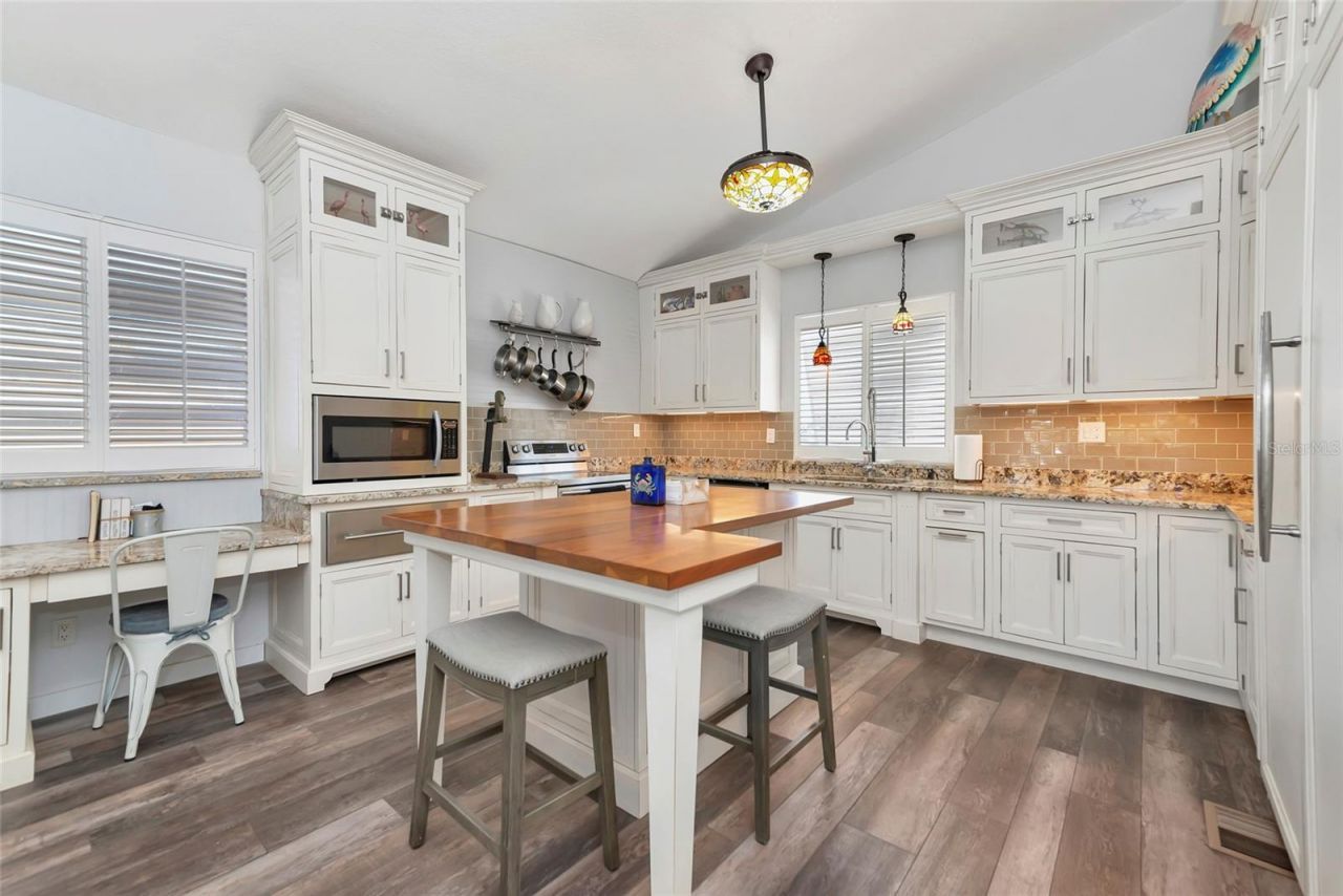 4211 3rd Avenue Ne, Bradenton, FL 34208 Photo