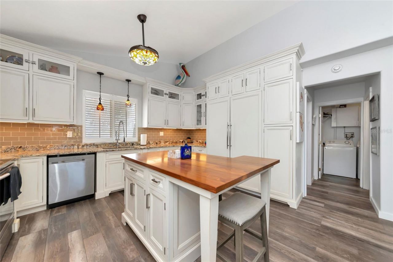 4211 3rd Avenue Ne, Bradenton, FL 34208 Photo