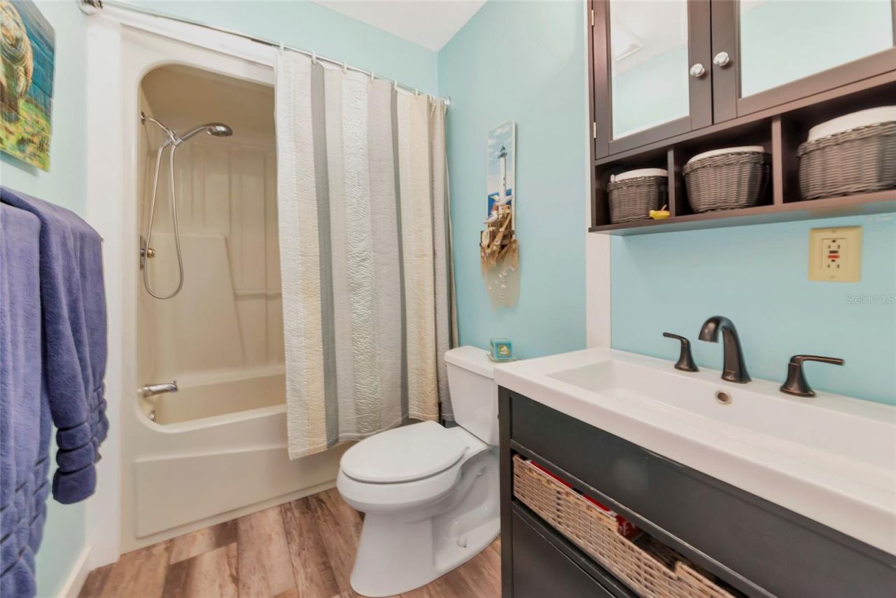 4211 3rd Avenue Ne, Bradenton, FL 34208 Photo