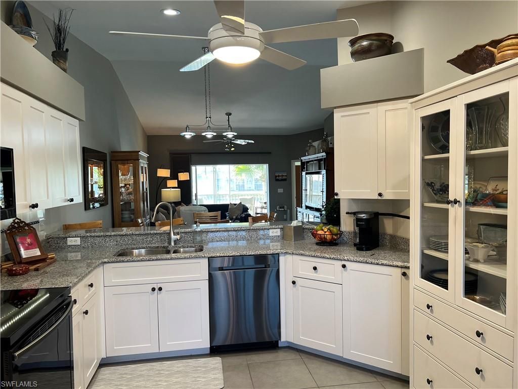 10240 Washingtonia Palm Way, Unit 2024, Fort Myers, FL 33966 Photo