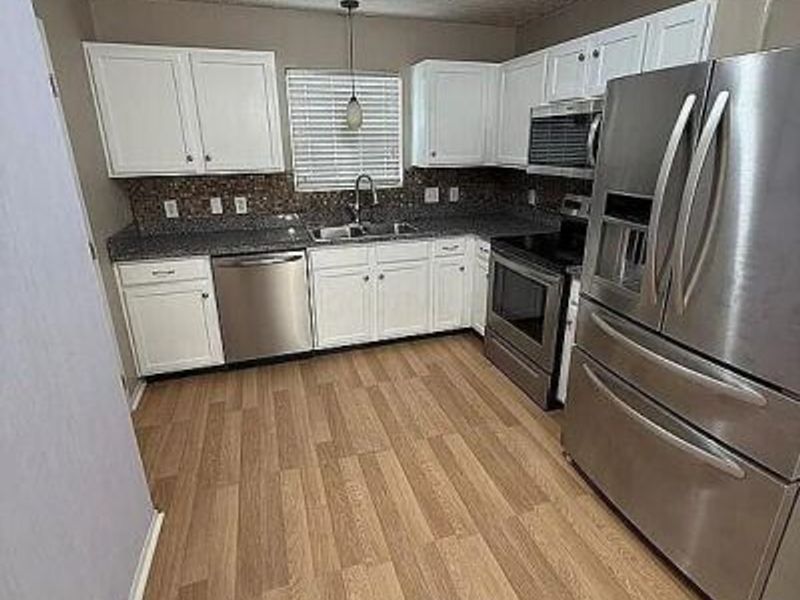 8749 Olenmead Drive, Lewis Center, OH 43035 Photo 2