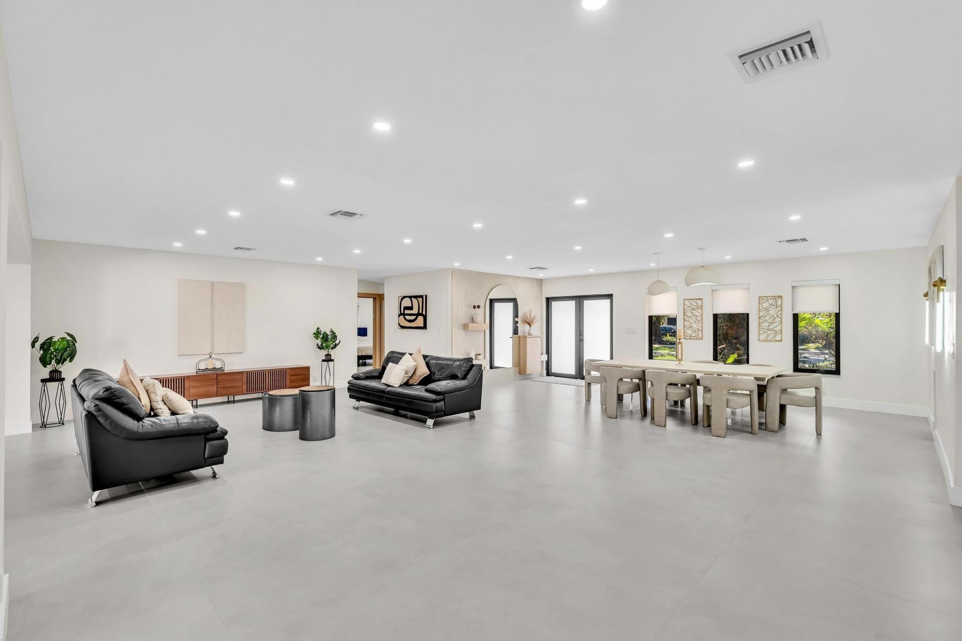 3111 N 52nd Avenue, Hollywood, FL 33021 Photo