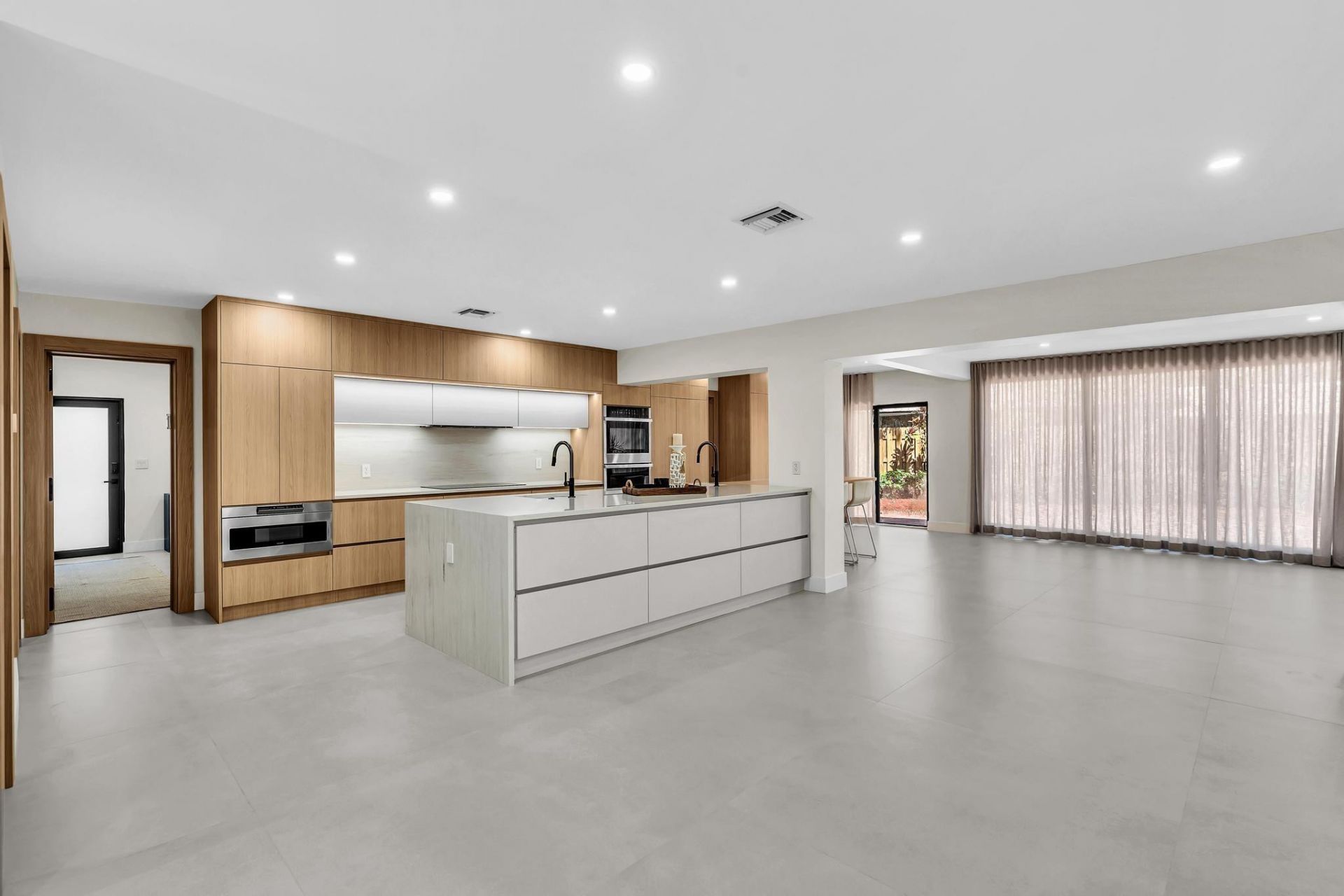 3111 N 52nd Avenue, Hollywood, FL 33021 Photo