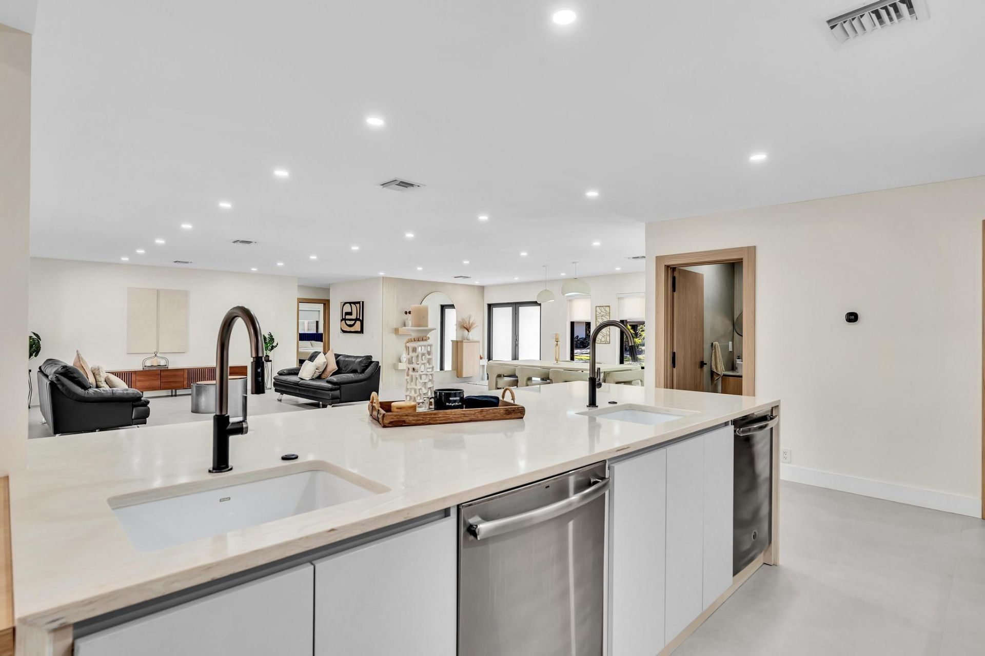 3111 N 52nd Avenue, Hollywood, FL 33021 Photo